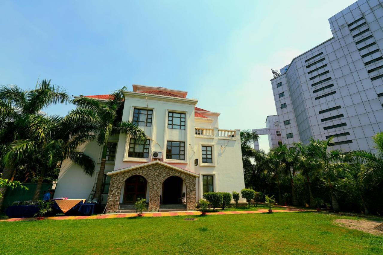 Aristocrat Hotel Calcuta Exterior foto